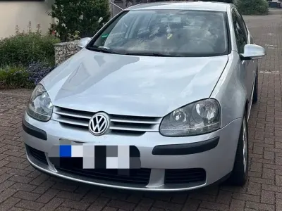 Gebraucht VW Golf V 115 PS (84 kW) 2004 Silber Kleinwagen