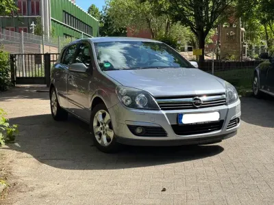 Gebraucht Opel Astra Cosmo 125 PS (91 kW) 2005 Silber Limousine