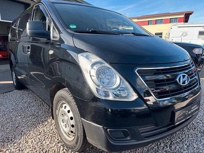 Gebraucht Hyundai H-1 85 PS (62 kW) 2014 Schwarz Van / Kleinbus