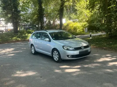 Gebraucht VW Golf VI 105 PS (77 kW) 2012 Grau Kombi