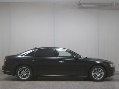 Audi A8L