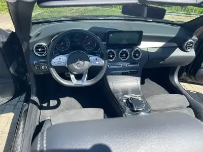 Gebraucht Mercedes C200 AMG line 184 PS (135 kW) 2019 Schwarz Cabrio