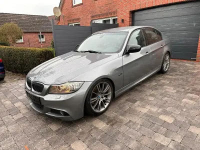 Gebraucht BMW 320 M Sport 184 PS (135 kW) 2011 Grau Limousine