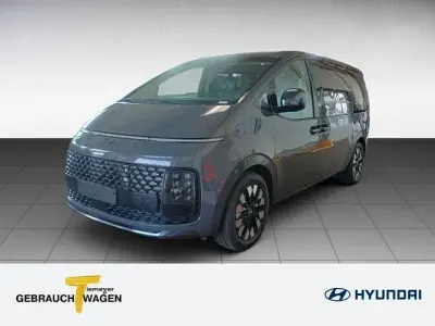 Neu Hyundai Staria Signature 225 PS (165 kW) 2025 Grau Van / Kleinbus