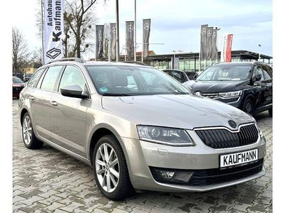 Cappuccinobeige metallic Gebraucht 2013 Skoda Octavia Elegance Kombi | 12.780 € (Etwas zu teuer)