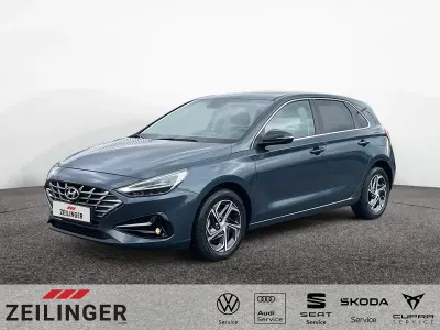 Gebraucht Hyundai i30 120 PS (88 kW) 2024 Teal blue Limousine