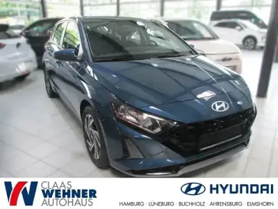 Gebraucht Hyundai i20 Trend 101 PS (74 kW) 2025 Blau Kleinwagen