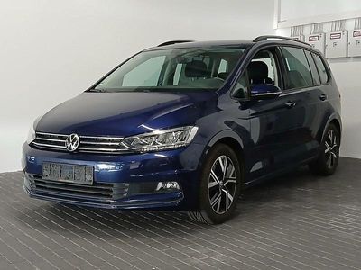 Blau Gebraucht 2023 VW Touran Van / Kleinbus | 27.650 € (Fairer Preis)