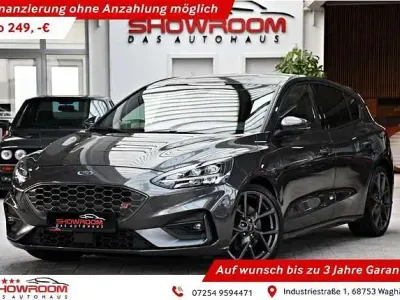 Używany Ford Focus ST 280 KM (205 kW) 2019 Szary Sedan/Limuzyna