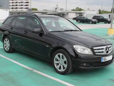 Gebraucht Mercedes C200 Avantgarde 136 PS (100 kW) 2009 Schwarz Kombi