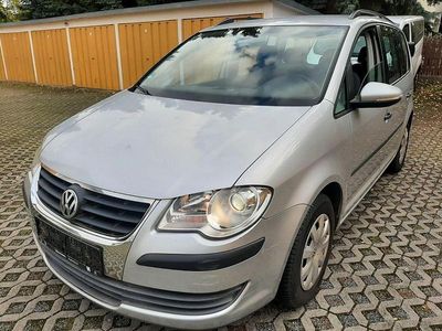 Silber Gebraucht 2009 VW Touran Conceptline Van / Kleinbus | 3.490 € (Fairer Preis)
