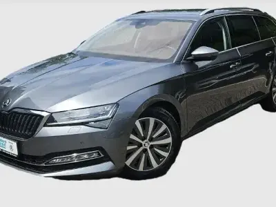 Gebraucht Skoda Superb Premium Edition 150 PS (110 kW) 2023 Grau Kombi