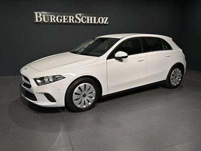 Gebraucht Mercedes A250 Business 160 PS (117 kW) 2021 Weiß unilack polarweiß Limousine