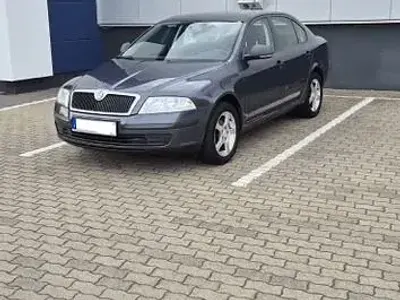 Gebraucht Skoda Octavia Family 102 PS (75 kW) 2012 Grau Limousine
