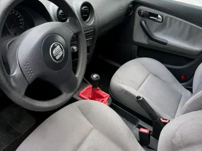 Gebraucht Seat Ibiza 2003 Silber Kleinwagen