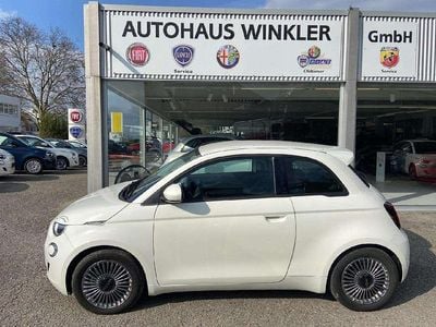 Gebraucht Fiat 500e Basis 86 kW (118 PS) 2023 Colore esterno (arktis weiß) Limousine