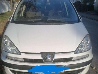 Peugeot 807