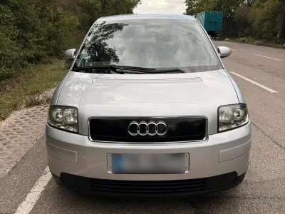 Gebraucht Audi A2 Comfort 75 PS (55 kW) 2003 Silber Kleinwagen
