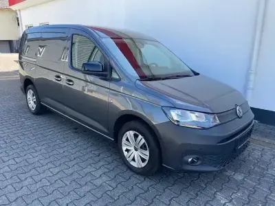 Gebraucht VW Caddy Maxi 102 PS (75 kW) 2023 Grau Van / Kleinbus
