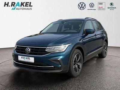 Gebraucht VW Tiguan Life 150 PS (110 kW) 2021 Blau SUV