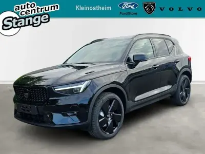 Neu Volvo XC40 Ultra 163 PS (119 kW) 2025 Schwarz SUV