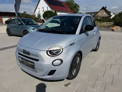Neu Fiat 500 Icon 65 PS (47 kW) 2026 Blau