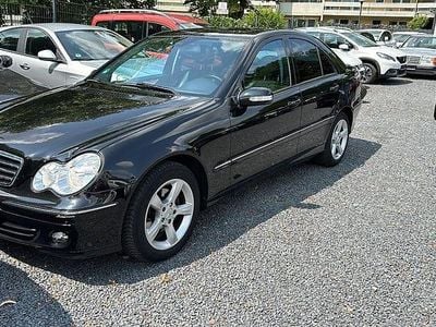 Mercedes C200