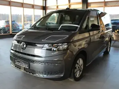 Używany VW Multivan Life 150 KM (110 kW) 2023 Szary Minivan