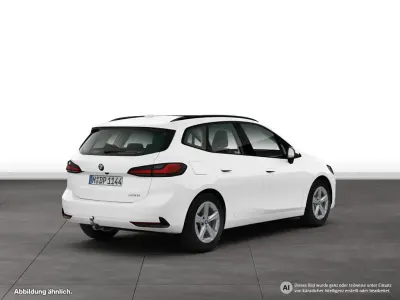 Gebraucht BMW 220 Active Tourer 156 PS (114 kW) 2025 Weiß Van / Kleinbus