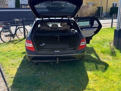 Gebraucht Mercedes C220 Avantgarde 170 PS (125 kW) 2007 Schwarz Limousine