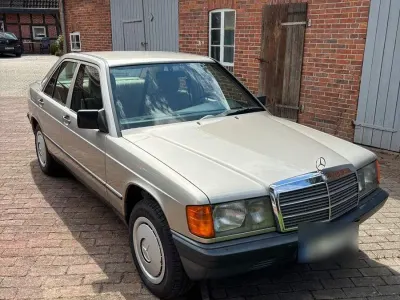 Brugt Mercedes 190 132 HK (97 kW) 1986 Sedan