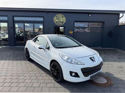 Gebraucht Peugeot 207 CC Urban Move 120 PS (88 kW) 2011 Weiß Cabrio