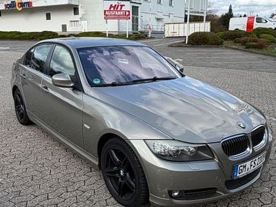 Gebraucht BMW 320 177 PS (130 kW) 2009 Gold Limousine