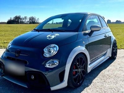 Gebraucht Abarth 695 70th Anniversary 179 PS (131 kW) 2020 Grau Kleinwagen