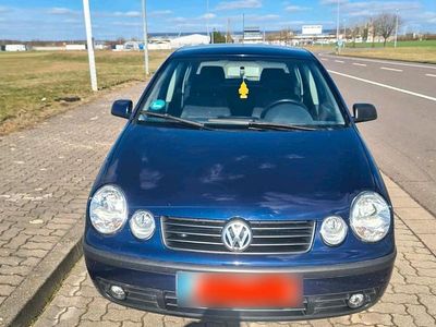 Gebraucht VW Polo 60 PS (44 kW) 2004 Blau Kleinwagen