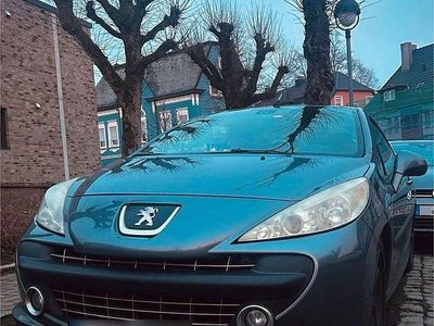 Silber Gebraucht 2007 Peugeot 207 CC Platinum Cabrio | 1.399 € (Guter Preis)