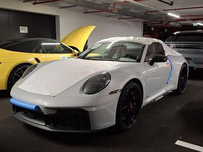 Neu Porsche 911 485 PS (356 kW) 2026 Grau Cabrio