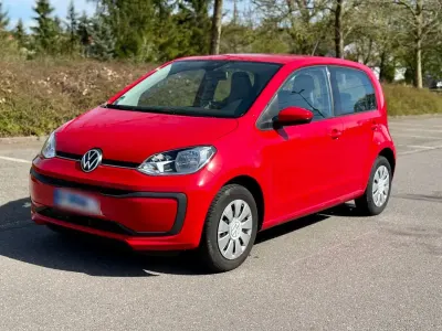 Używany VW up! 65 KM (47 kW) 2020 Czerwony Hatchback