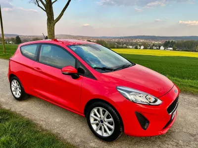 Second-hand Ford Fiesta 71 CP (52 kW) 2017 Roșu Hatchback