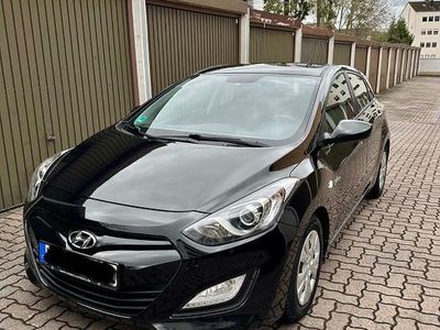 Gebraucht Hyundai i30 Style 135 PS (99 kW) 2014 Schwarz Kombi