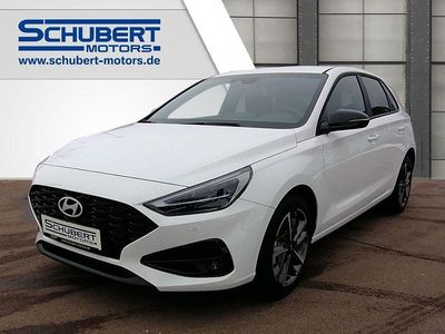 Atlas white / sol Gebraucht 2025 Hyundai i30 Advantage Limousine | 26.990 € (Etwas zu teuer)