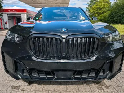 Gebraucht BMW X5 M Sport 298 PS (219 kW) 2023 Schwarz SUV
