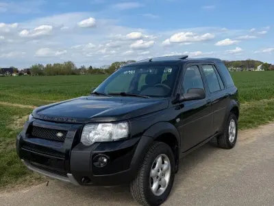 Usado Land Rover Freelander 109 HP (80 kW) 2005 Preto SUV