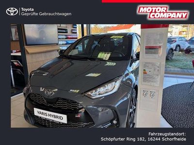 Grau Neu 2025 Toyota Yaris Hybrid Sport Kleinwagen | 33.800 € (Teuer)