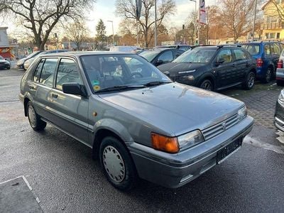 Gebraucht Nissan Sunny 90 PS (66 kW) 1989 Grau Limousine