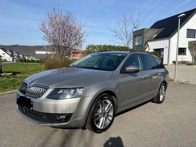 gebraucht Skoda Octavia Joy 1.6 TDI *XENON*PDC*TEMPOMAT*8-FACH*