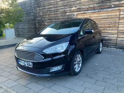 Käytetty Ford C-MAX