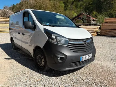 Używany Opel Vivaro 122 KM (89 kW) 2017 Biały Minivan