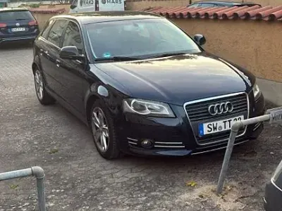 Używany Audi A3 Ambiente 125 KM (91 kW) 2010 Niebieski Hatchback