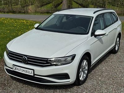 Second-hand VW Passat Conceptline 150 CP (110 kW) 2022 Alb Break